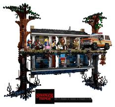 Six prequel comic may have just revealed someone other than eleven actually opened the rift to the upside down. The Upside Down 75810 Stranger Things Buy Online At The Official Lego Shop Fr