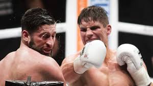 Elk gevecht voelt voor mij als een blessure badr drie jaar geleden stonden rico verhoeven en badr hari voor het eerst tegenover. Verhoeven Behoudt Wereldtitel Na Spectaculair Gevecht In Ahoy Nos