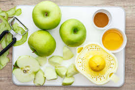 Transfer the mixture in a food processor and process until smooth. Granny Smith Cinnamon Apple Pie Fruit Leather Ermahgerd Healthy Substitute