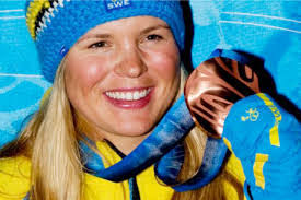 Anna Bade's Instagram, Twitter & Facebook