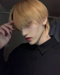 たくま on instagram やっぱ金髪が1番しっくりきます 金髪男子 金髪 男の子 イケメン 美少年 横顔 雰囲気 エモい かっこいい ทรงผม ทรงผมส นผ หญ ง สไตล หน มๆ