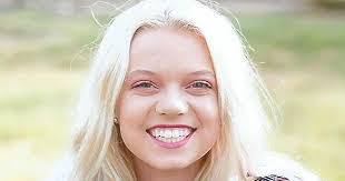 Elizabeth Bybee's Instagram, Twitter & Facebook