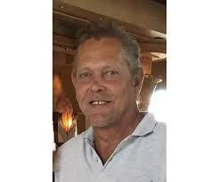 Richard Bernas's Instagram, Twitter & Facebook