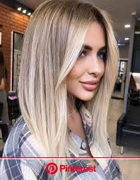 There are plenty of ways to experiment with blonde haircolor. Gorgeous Blonde Highlights Hair Looks For Celebrity Girls In 2020 Blonde Hair With Highlights Hair Highlights Blonde Hair Looks Clara Beauty My