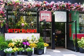 Betty Buzz's Pop-Up for 'It Ends With Us'