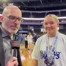 @HurrdatSports's video Tweet