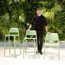New Nuke plastic stool !! made of 100% recycled plastic @brado_spa  #orlandinidesign #bradospa #designstool #plasticstool #designseating  #plasticseating #greenplastic #recycledplastic #greendesign