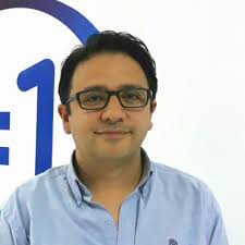 Una de mis cualidades favoritas es servir a la gente y si por esto soy  reconocida me motivan hacerlo aún más. Agradezco a mi líder Victor Inoa y a  adosmanos consulting por