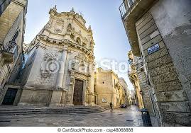 🆕 anche a febbraio abbiamo aperto nuovi punti soloaffitti in tutta italia, dove potrai trovare la stessa competenza e la specializzazione di sempre, con in più la sicurezza di un brand che ti tutela nelle tue. Alte Kirche In Lecce Apulien Italien Alte Kirche Im Historischen Zentrum Von Lecce Apulien Italien Canstock