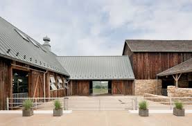 Renovation Interieure D Un Corps De Ferme Red Banana Studio Maison Rurale Maison En Pierre Renovation Maison Ancienne