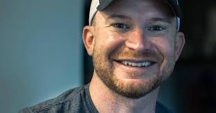 Something from Nothing: Jonas Neihoff & The Story of Socially Present