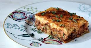 Moussaka By Greek Chef Akis Petretzikis Are You Ready To Try One Of The Most Amazingly Delicious Dishes You Have Ever T Greek Recipes Moussaka Recipe Moussaka