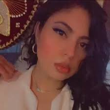 Amalia Serrano con Karaoke Dj Viva la Música en Yony Restaurant👏👏👏