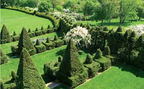Ladew bought over 200 acres of land in 1929 and set out to turning them into the lush, elaborate topiary gardens that stand today. The Home And Garden Issue Ladew Topiary Gardens Celebrates 50th Anniversary Jmore