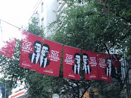 Jul 27, 2021 · turkey, country that occupies a unique geographic position, lying partly in asia and partly in europe and serving as both a bridge and a barrier between them. La Presa Di Istanbul E La Lezione Politica Che Arriva Dalla Turchia