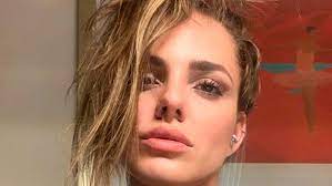 Fue a través de redes sociales que cercanos a la modelo brasileña, nayara vit, confirmaron su muerte a los 33 años por causas que aún se desconocen. Twgvo0dikufjom