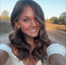 Who specializes in balayages in Traverse City?