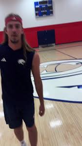 i cant dunk soooo thats it @Ethan Kizer #fyp #basketball #hoops #life #jorda