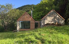 The property offers state of the art contemporary living within a unique and striking architectural design. Riba House Of The Year 2017