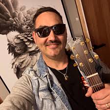 Maton Artist Gareth Pearson