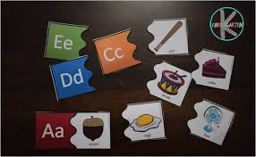 •print as many copies as you'd like to use in your classroom, home or public library. Free Printable Alphabet Puzzles Beginning Letter Sounds Games