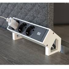 Desk 2 is a power strip that can be populated with various communication modules and is perfect for all kinds of uses. Opbouw Stekkerdoos Met 3 Contactpunten Bachmann Desk 2