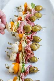 See more ideas about food, finger foods, antipasto. Mozzarella Gemuse Oliven Salami Party Fingerfood Easy Appetizer Recipes Appetizer Recipes Recipes