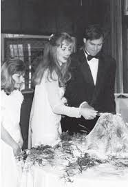 Erin jobs's father was steve jobs erin jobs's mother is laurene powell jobs. Laurene Powell Steve Jobs Drone Fest