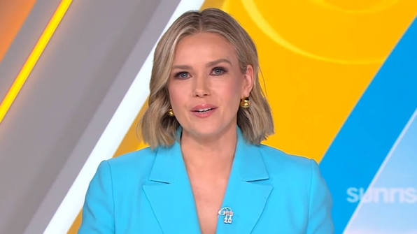 Edwina Bartholomew reveals she has chronic myeloid leukaemia. What is it and how is it treated? - ABC News