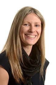 Lindsay Mitton's Instagram, Twitter & Facebook