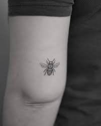 46 honey bee tattoo black and white. Bumblebee Tattoo In Single Needle