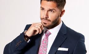 How to match your shirt with your tie