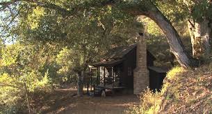 Couple Live For 7 Years In Tiny House With No Electricity