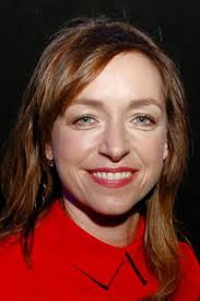 Mercedes de la Zerda 🌟 6.8