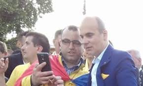 Fostul soţ al renatei weber, avocatul poporului, gavrilaş weber daniel, a fost condamnat de tribunalul alba la închisoare cu suspendare pentru evaziune fiscală. Un Fost Magistrat DenunÈ›Äƒ Conduita De Derbedeu A Lui Rares Bogdan