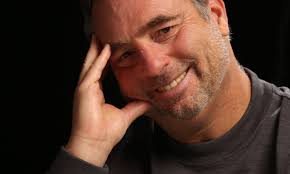 Hermano de Jacobo Grinberg da continuidad a la teoría sintérgica.