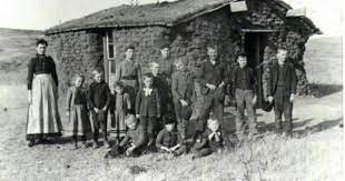 Old Soddie School House Old School House Vintage School Old Photos