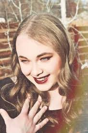 Violet Lamb's Instagram, Twitter & Facebook