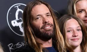 Amigos, músicos e artistas lamentam morte de Taylor Hawkins, baterista do  Foo Fighters