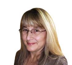 Danielle Mcgurk's Instagram, Twitter & Facebook