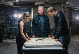 Kyle reese (courtney) is sent back in time by john connor (jason clarke) to protect john's mother sarah. Watch Terminator Genisys Prime Video