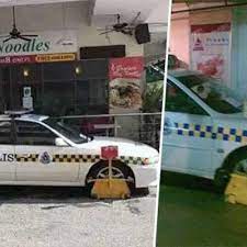 Diterbitkan 23 may 2020, 5:02 pm. Gambar Kereta Peronda Polis Kena Clamp Ini Buat Netizen Terhibur