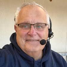 Ed Helinski (@edhelinski) • Threads, Say more