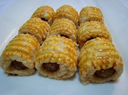 Siapa yang jari cramp picit doh tu digalakkan sangat try cara ni! Biskut Tart Nenas Dila Cookies