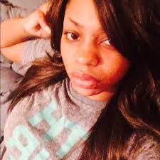 Elisa Boyce's Instagram, Twitter & Facebook