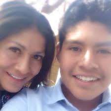 elisa reyes lopez (@loaezzza)