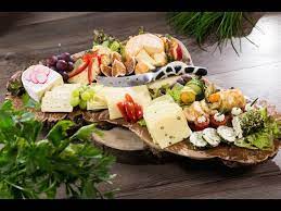 Kalte platten furs buffet diese snackteller sind echte kunstwerke. Kaseplatte Fur Das Buffet Legen Youtube