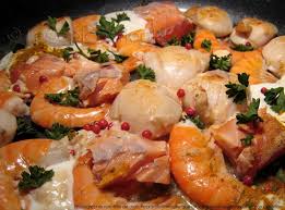 Poelee De La Mer Noix De St Jacques Saumon Et Crevettes Recette Cuisine Poisson Recettes De Cuisine