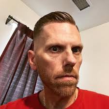 Saludos bombón 😘