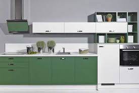Cocinas modernas caracterizadas por lineas rectas y materiales modernos como la melamina y la formalita (laminado de alta presión). Diseno De Muebles De Cocina En Alcorcon Y Madrid Muebles De Cocina Lacados